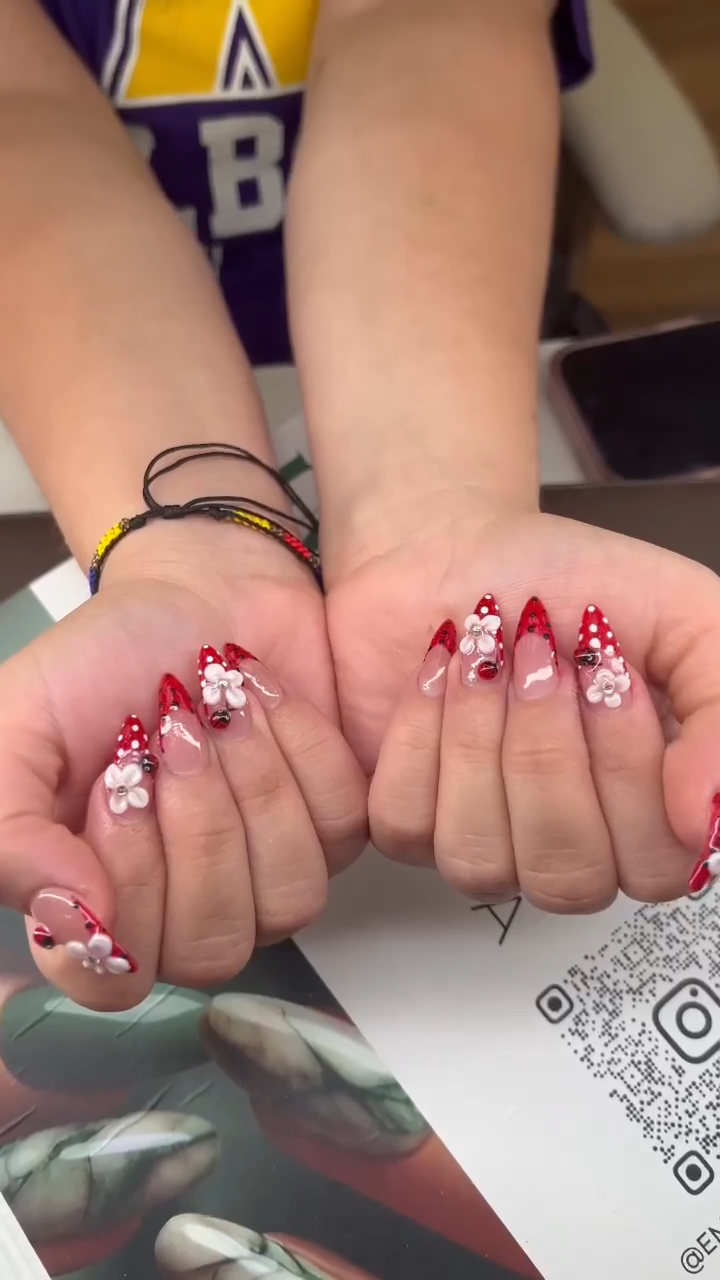 Glamorous nails with detailed artwork