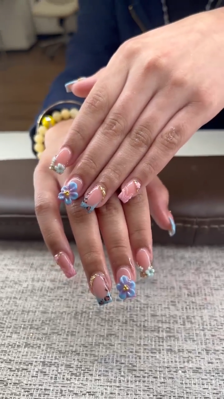 Artistic nail set with vibrant colors